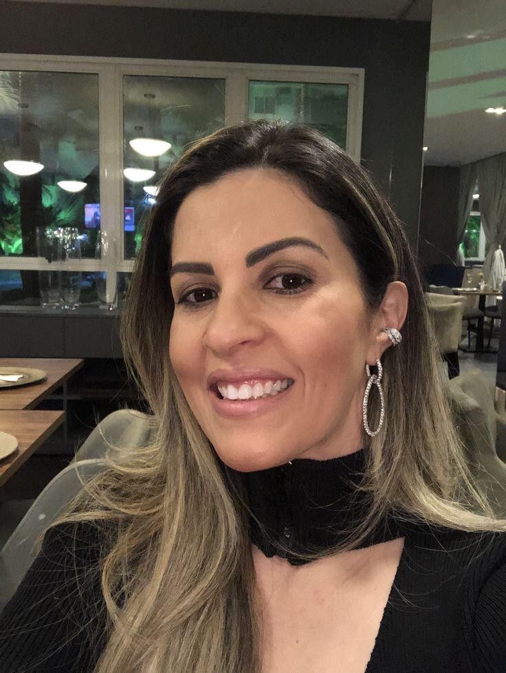 <em>Camila Hernández - Compradora De Pagina Web</em>